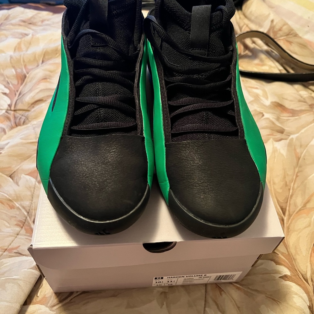 Adidas vol 8 Black and Green Sneakers